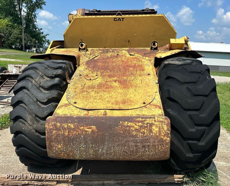 image for item DQ0838 1973 Caterpillar 613  elevating scraper