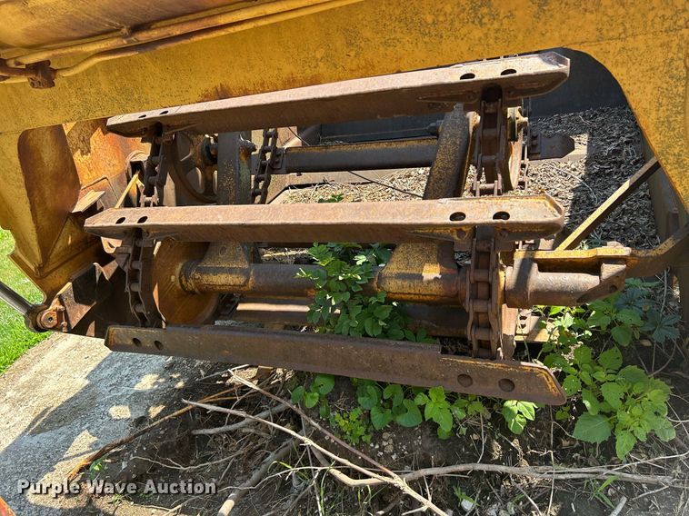 image for item DQ0838 1973 Caterpillar 613  elevating scraper