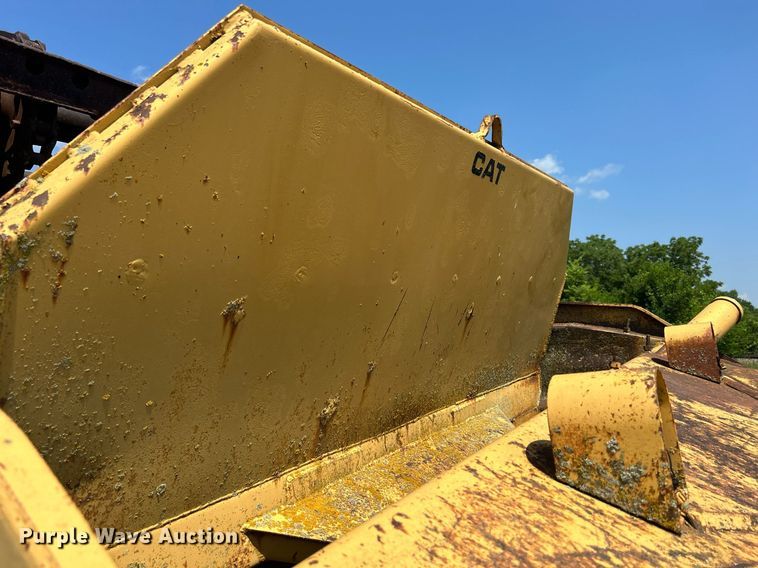 image for item DQ0838 1973 Caterpillar 613  elevating scraper