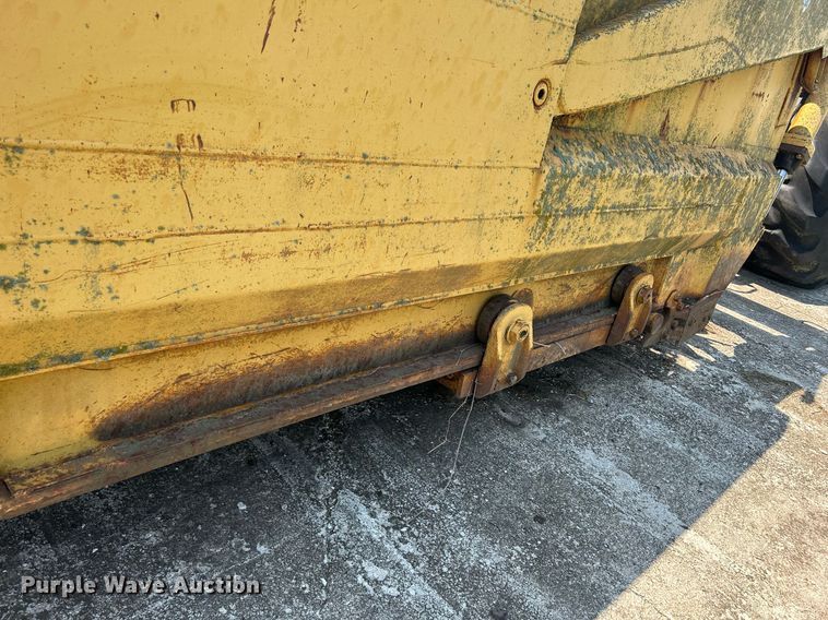 image for item DQ0838 1973 Caterpillar 613  elevating scraper