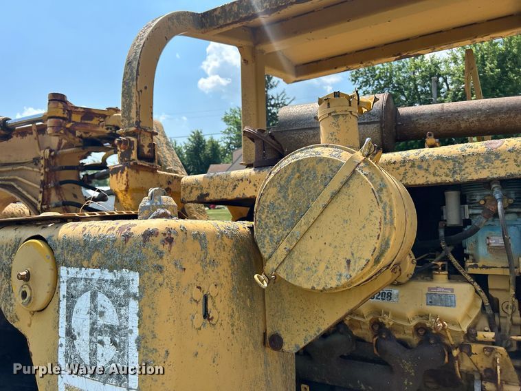 image for item DQ0838 1973 Caterpillar 613  elevating scraper