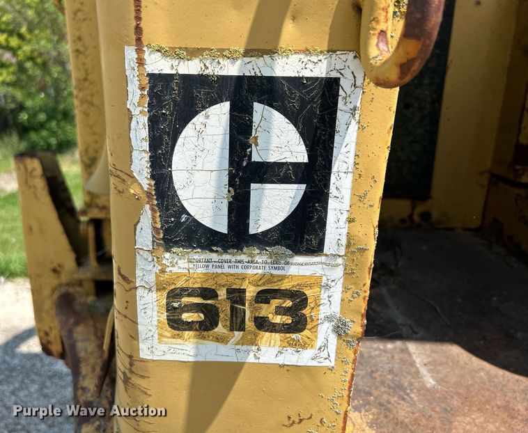 image for item DQ0838 1973 Caterpillar 613  elevating scraper
