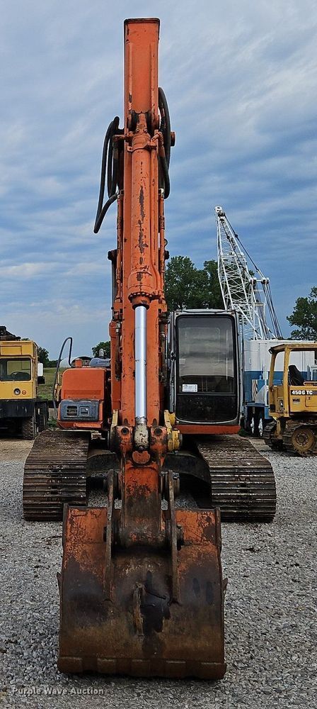 image for item DQ1790 1997 Hitachi EX200LC-5  excavator