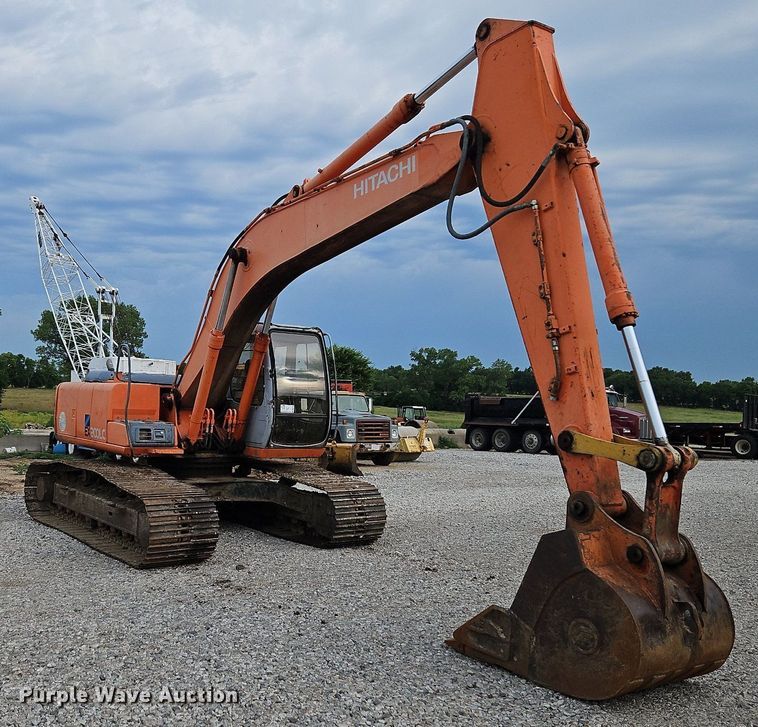 image for item DQ1790 1997 Hitachi EX200LC-5  excavator