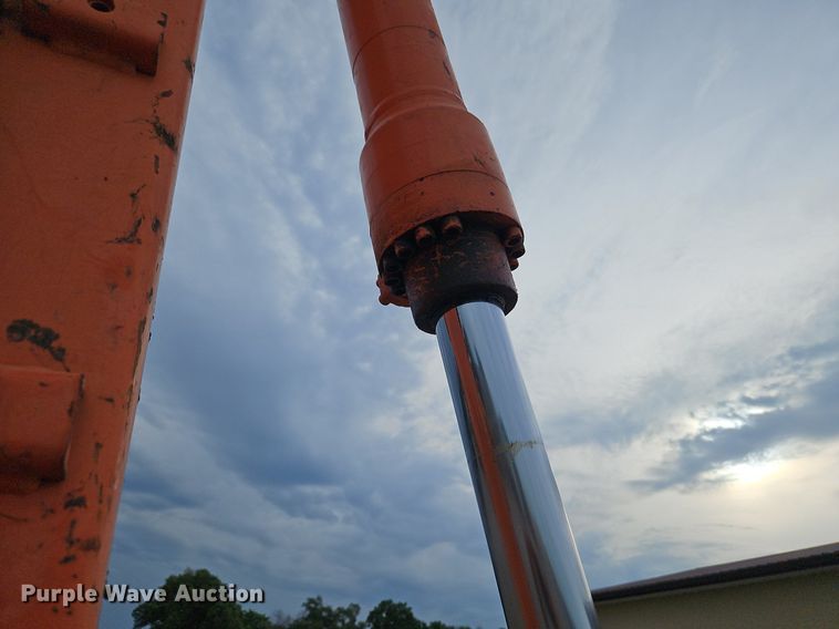 image for item DQ1790 1997 Hitachi EX200LC-5  excavator