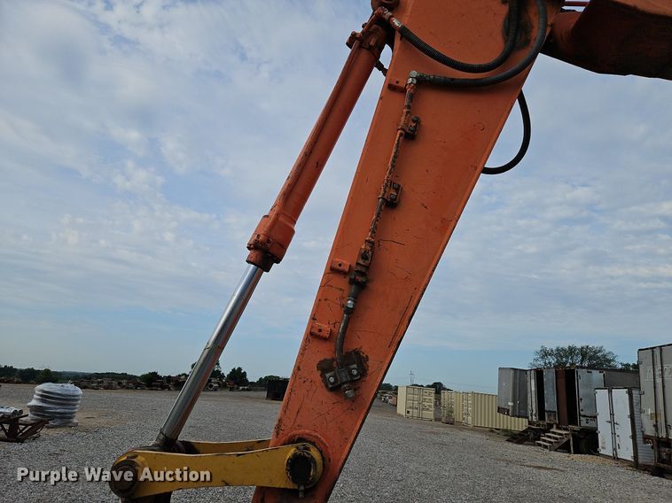 image for item DQ1790 1997 Hitachi EX200LC-5  excavator