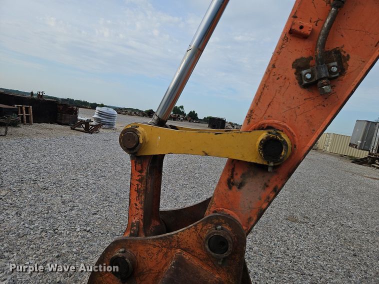 image for item DQ1790 1997 Hitachi EX200LC-5  excavator