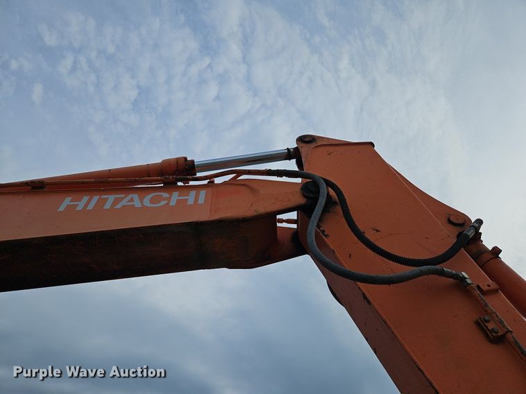 image for item DQ1790 1997 Hitachi EX200LC-5  excavator
