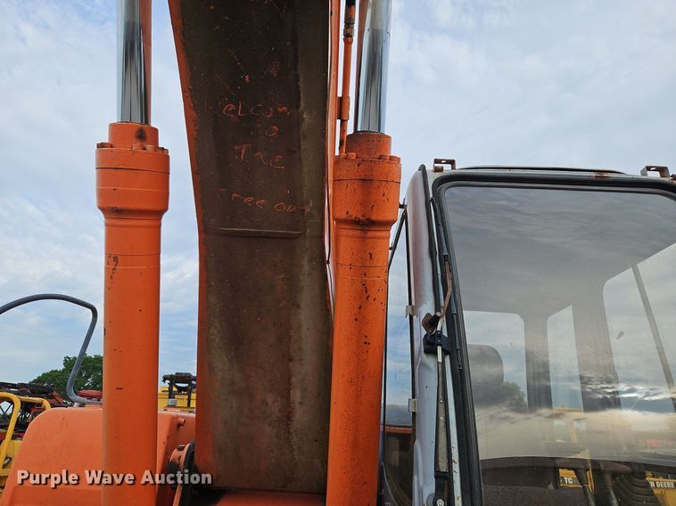 image for item DQ1790 1997 Hitachi EX200LC-5  excavator