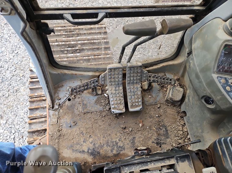 image for item DQ1790 1997 Hitachi EX200LC-5  excavator