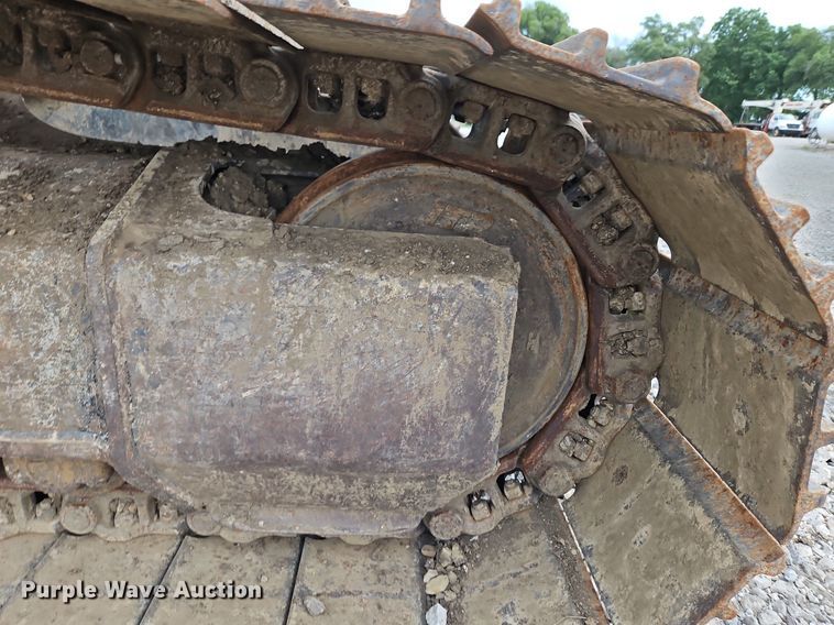 image for item DQ1790 1997 Hitachi EX200LC-5  excavator