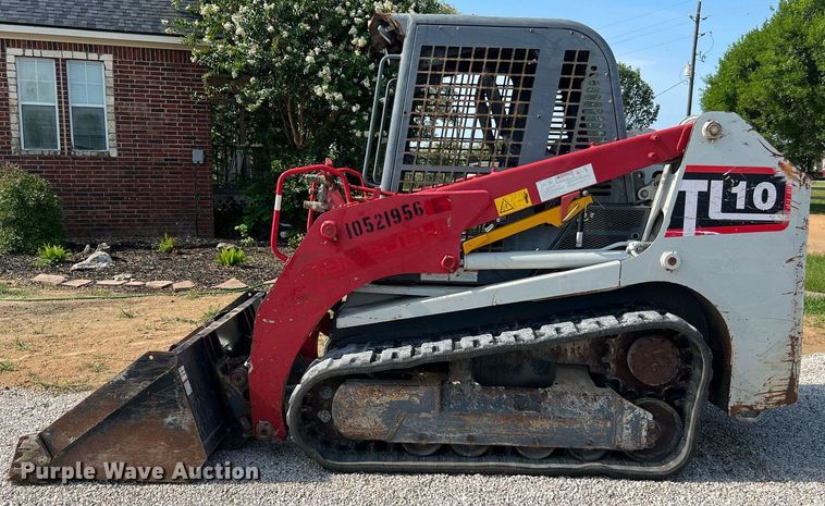 image for item DQ2114 2016 Takeuchi TL10  tracked skid steer loader