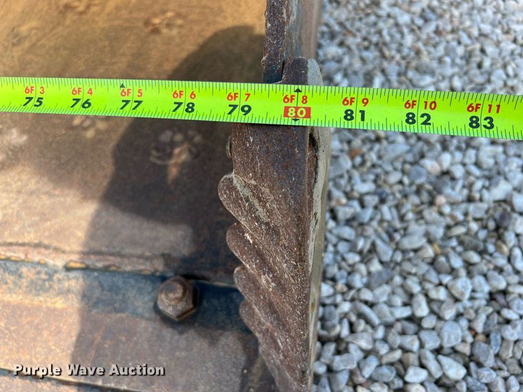 image for item DQ2114 2016 Takeuchi TL10  tracked skid steer loader