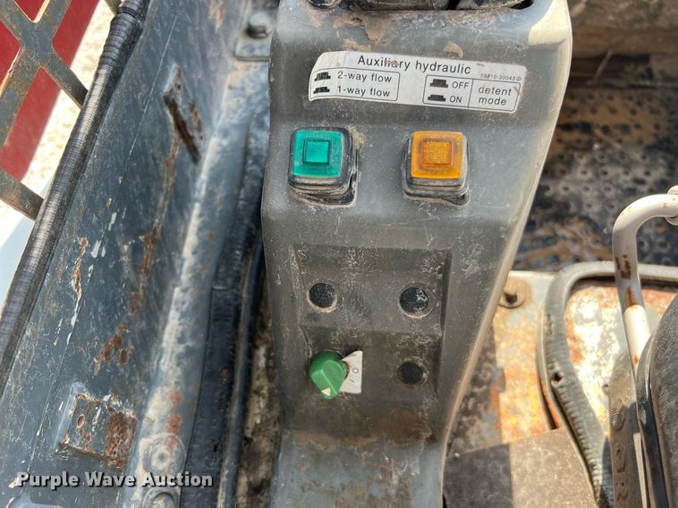 image for item DQ2114 2016 Takeuchi TL10  tracked skid steer loader