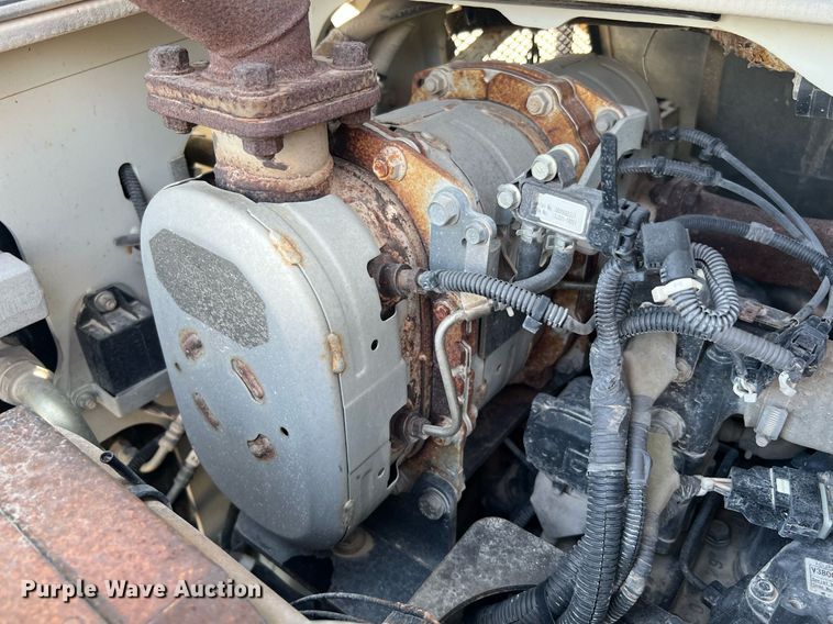 image for item DQ2114 2016 Takeuchi TL10  tracked skid steer loader