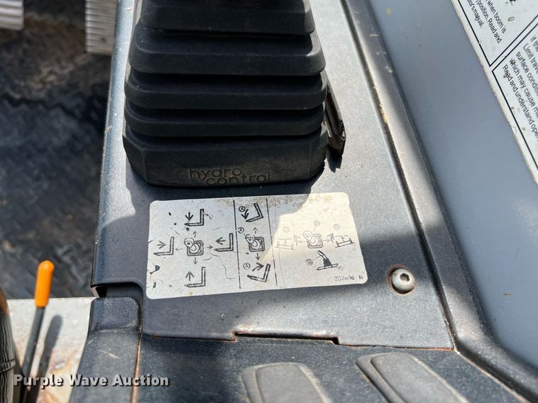 image for item DQ2115 2014 Genie GTH844  telehandler