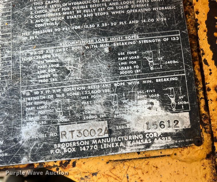 image for item DQ2116 1994 Broderson RT3002A  crane