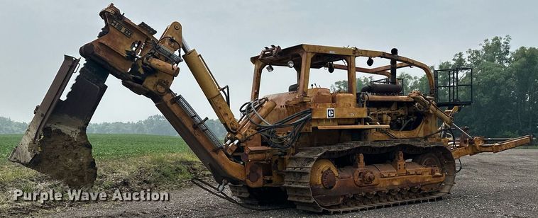 image for item DQ7333 1976 Caterpillar D8K  cable plow