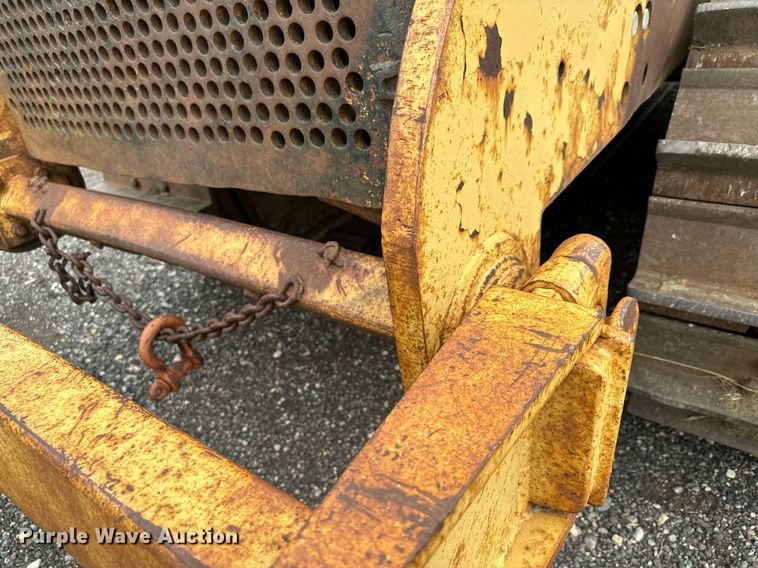 image for item DQ7333 1976 Caterpillar D8K  cable plow
