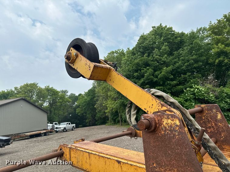 image for item DQ7333 1976 Caterpillar D8K  cable plow