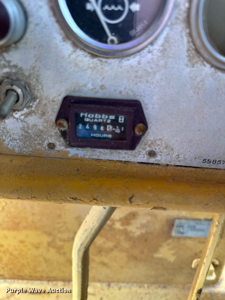 image for item DQ7333 1976 Caterpillar D8K  cable plow