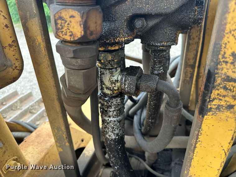 image for item DQ7333 1976 Caterpillar D8K  cable plow