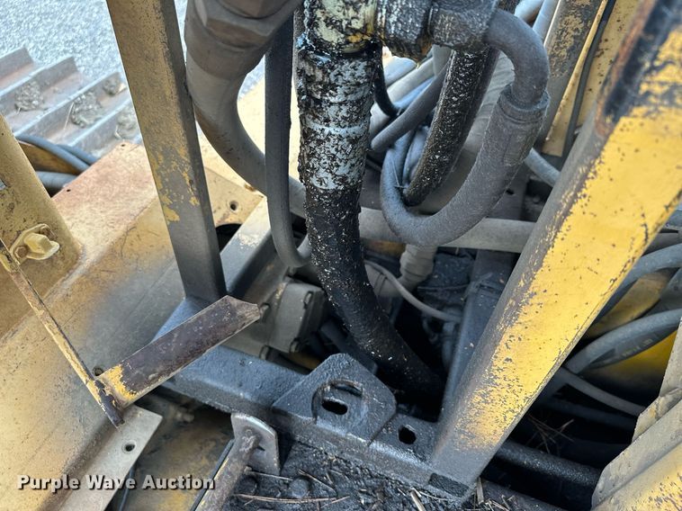 image for item DQ7333 1976 Caterpillar D8K  cable plow