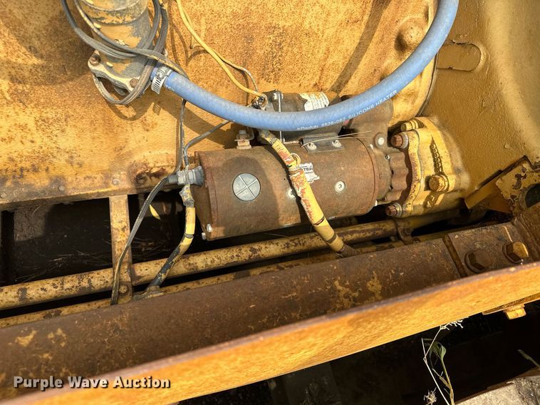 image for item DQ7333 1976 Caterpillar D8K  cable plow