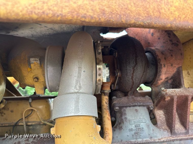 image for item DQ7333 1976 Caterpillar D8K  cable plow