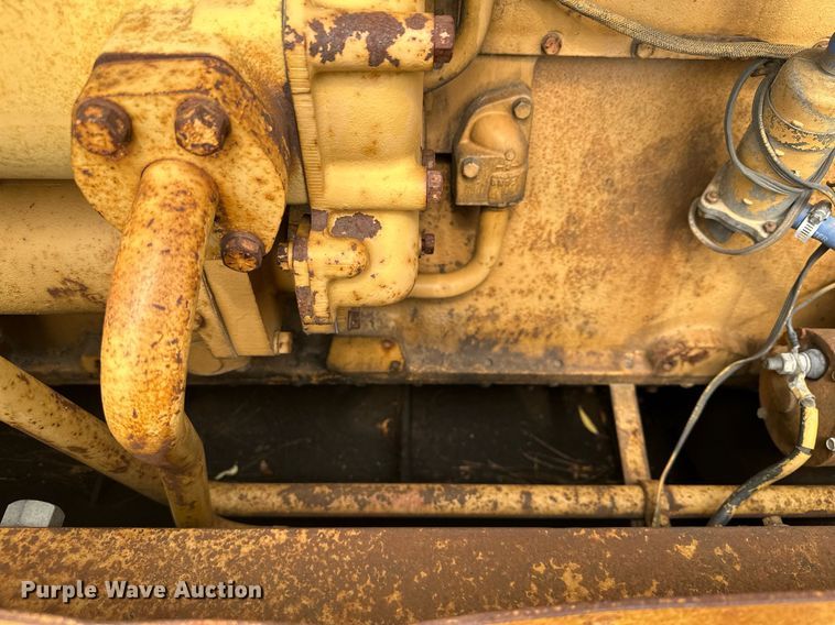 image for item DQ7333 1976 Caterpillar D8K  cable plow