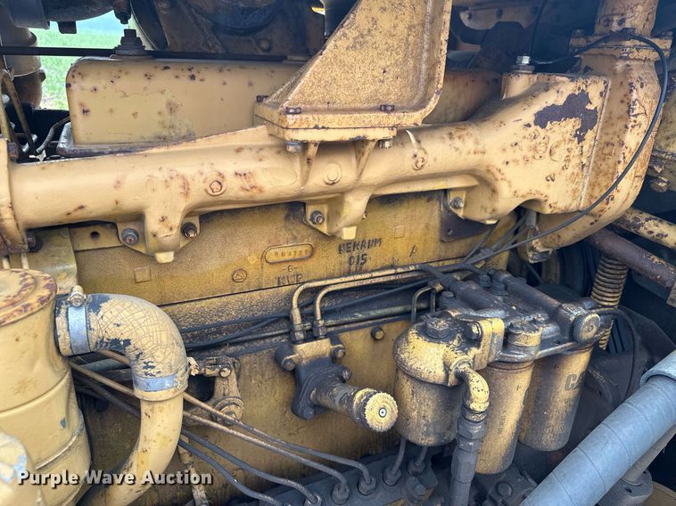 image for item DQ7333 1976 Caterpillar D8K  cable plow