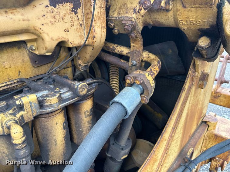 image for item DQ7333 1976 Caterpillar D8K  cable plow