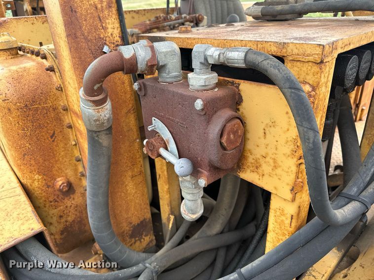 image for item DQ7333 1976 Caterpillar D8K  cable plow