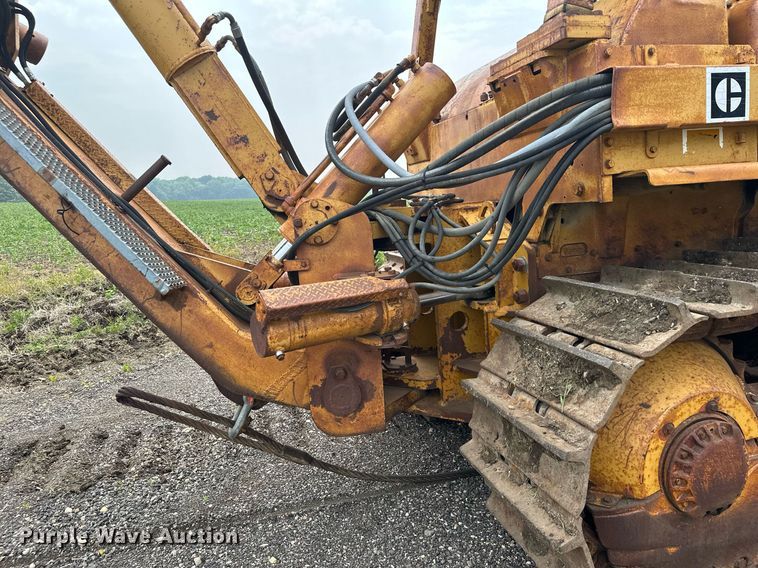 image for item DQ7333 1976 Caterpillar D8K  cable plow