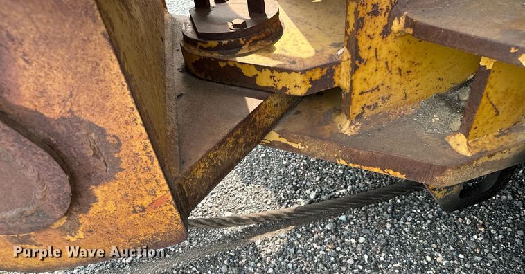 image for item DQ7333 1976 Caterpillar D8K  cable plow