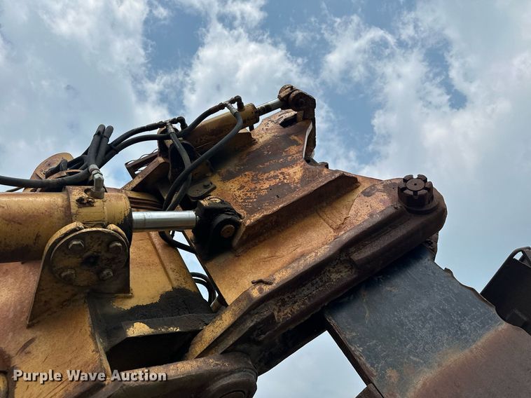 image for item DQ7333 1976 Caterpillar D8K  cable plow