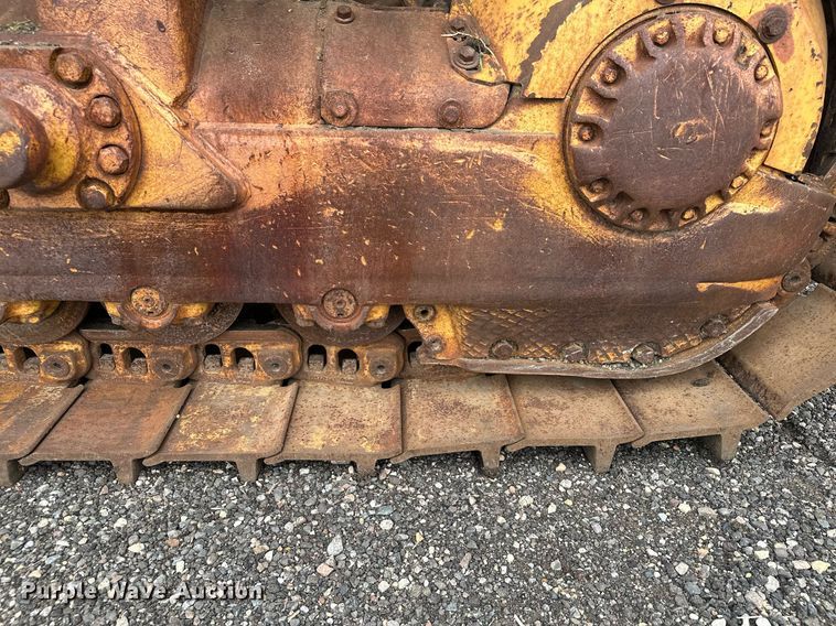 image for item DQ7333 1976 Caterpillar D8K  cable plow