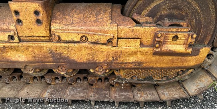 image for item DQ7333 1976 Caterpillar D8K  cable plow