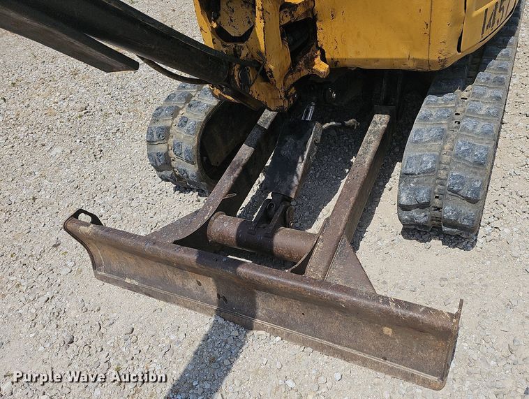 image for item DR3406 2015 Caterpillar 303E CR  mini excavator