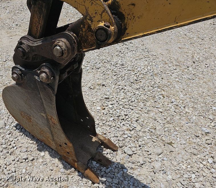 image for item DR3406 2015 Caterpillar 303E CR  mini excavator