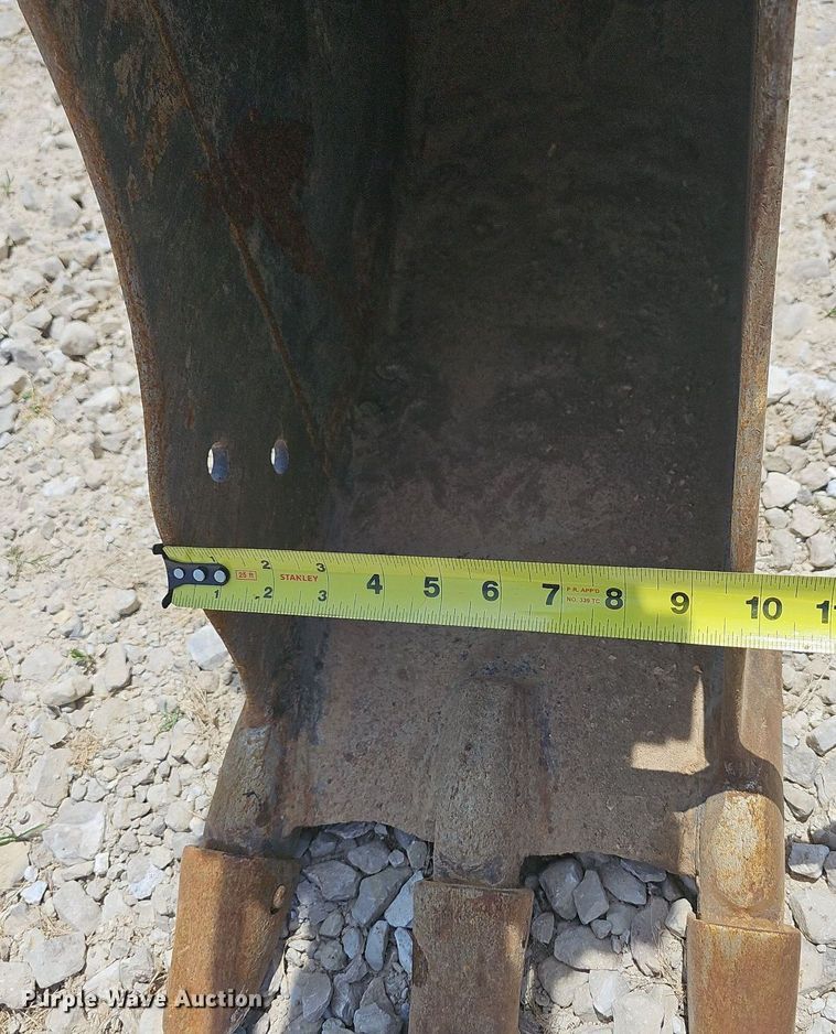 image for item DR3406 2015 Caterpillar 303E CR  mini excavator