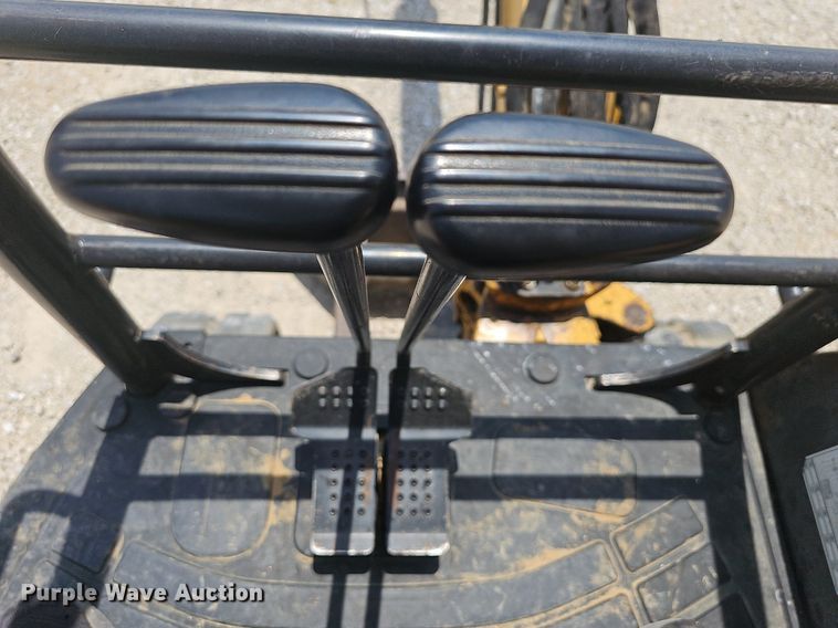 image for item DR3406 2015 Caterpillar 303E CR  mini excavator