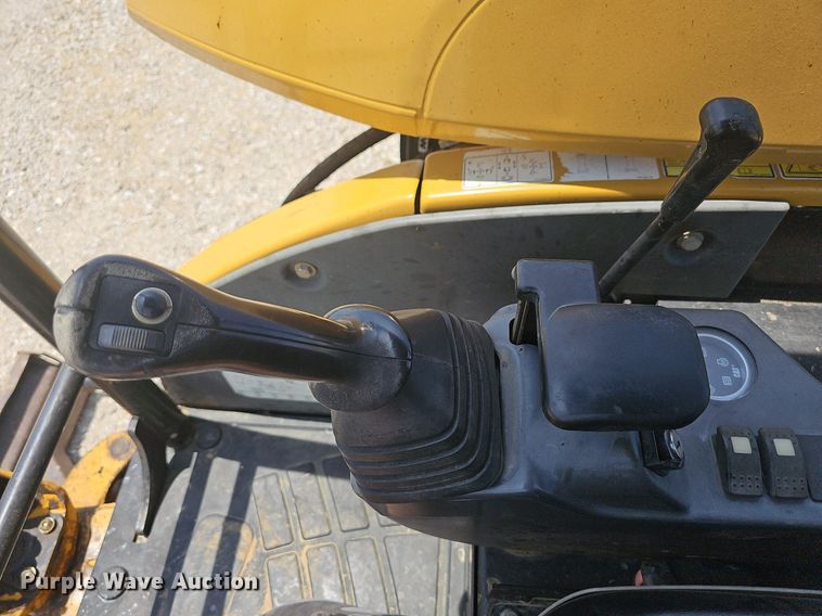 image for item DR3406 2015 Caterpillar 303E CR  mini excavator