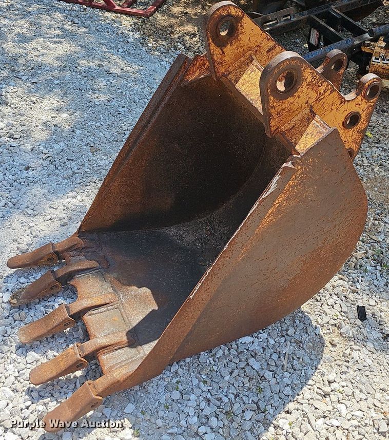 image for item DR3410 24" W backhoe bucket