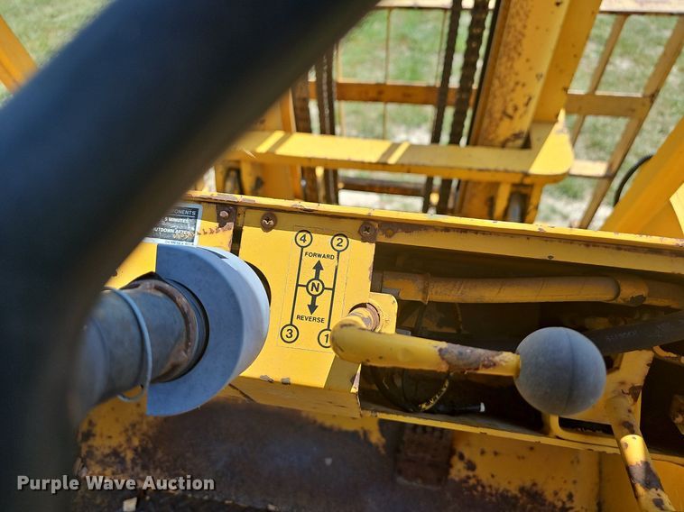 image for item DR3411 Dahmer  forklift