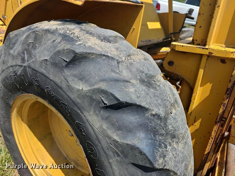 image for item DR3411 Dahmer  forklift