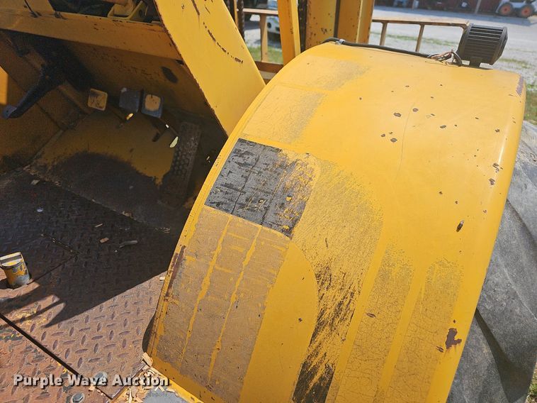 image for item DR3411 Dahmer  forklift