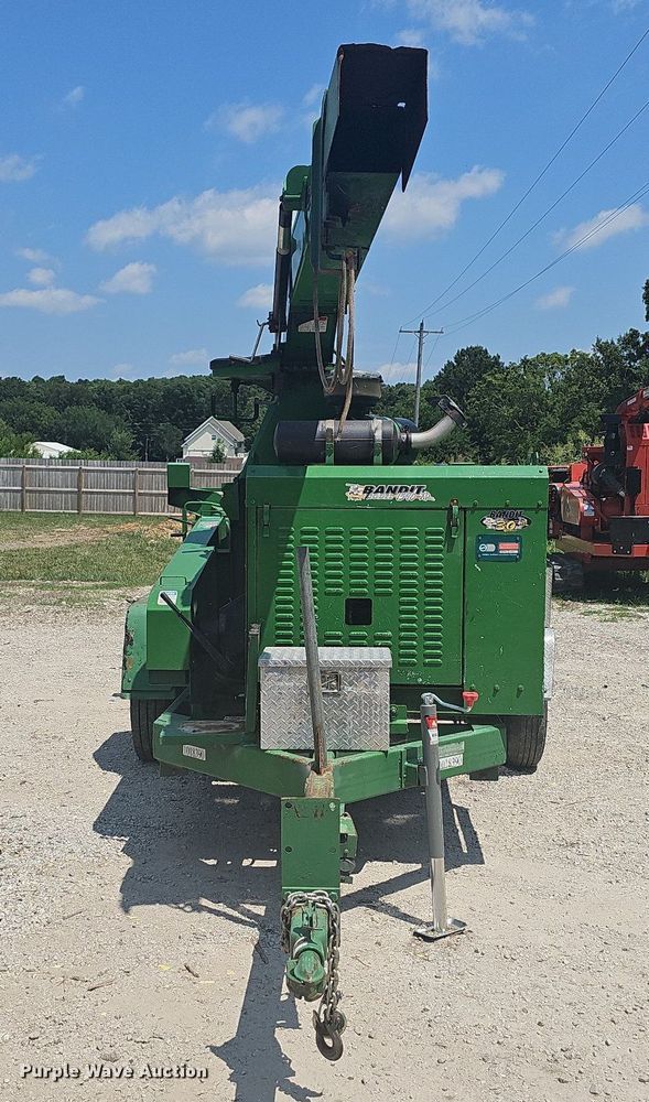 image for item DR3415 2013 Bandit 1590XP  wood chipper