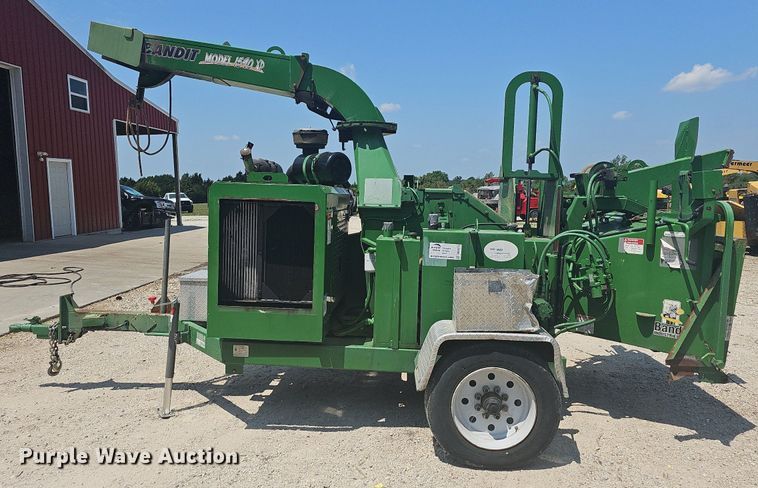 image for item DR3415 2013 Bandit 1590XP  wood chipper