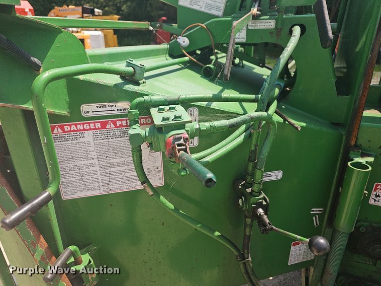 image for item DR3415 2013 Bandit 1590XP  wood chipper